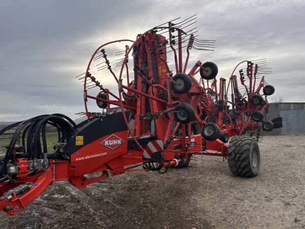 2018 Kuhn mower for sale in Tolvaddon, Camborne, Cornwall — photo 8