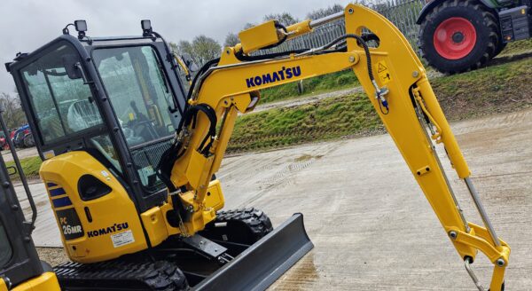 Komatsu PC26MR-5 mini excavator – Alan Snow