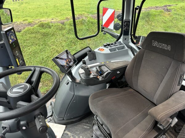 Valtra other for sale in Tolvaddon, Camborne, Cornwall — photo 18