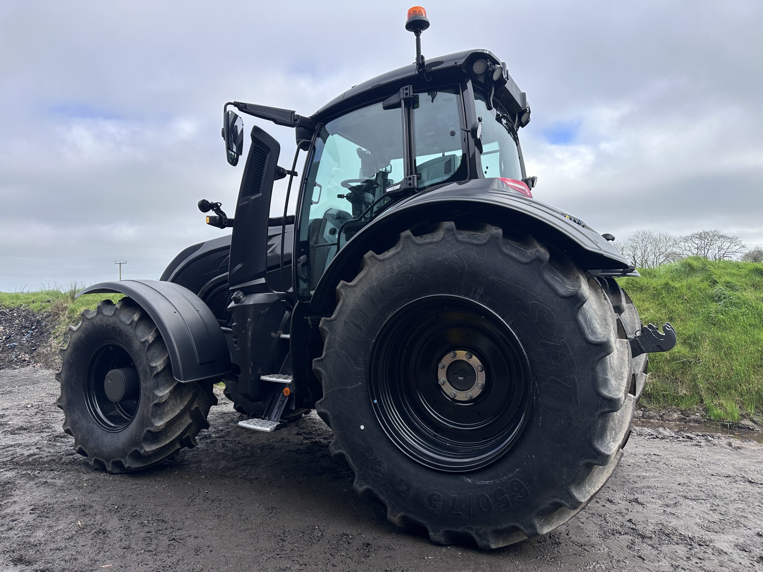 Valtra T235 Direct - NEW - Image 5
