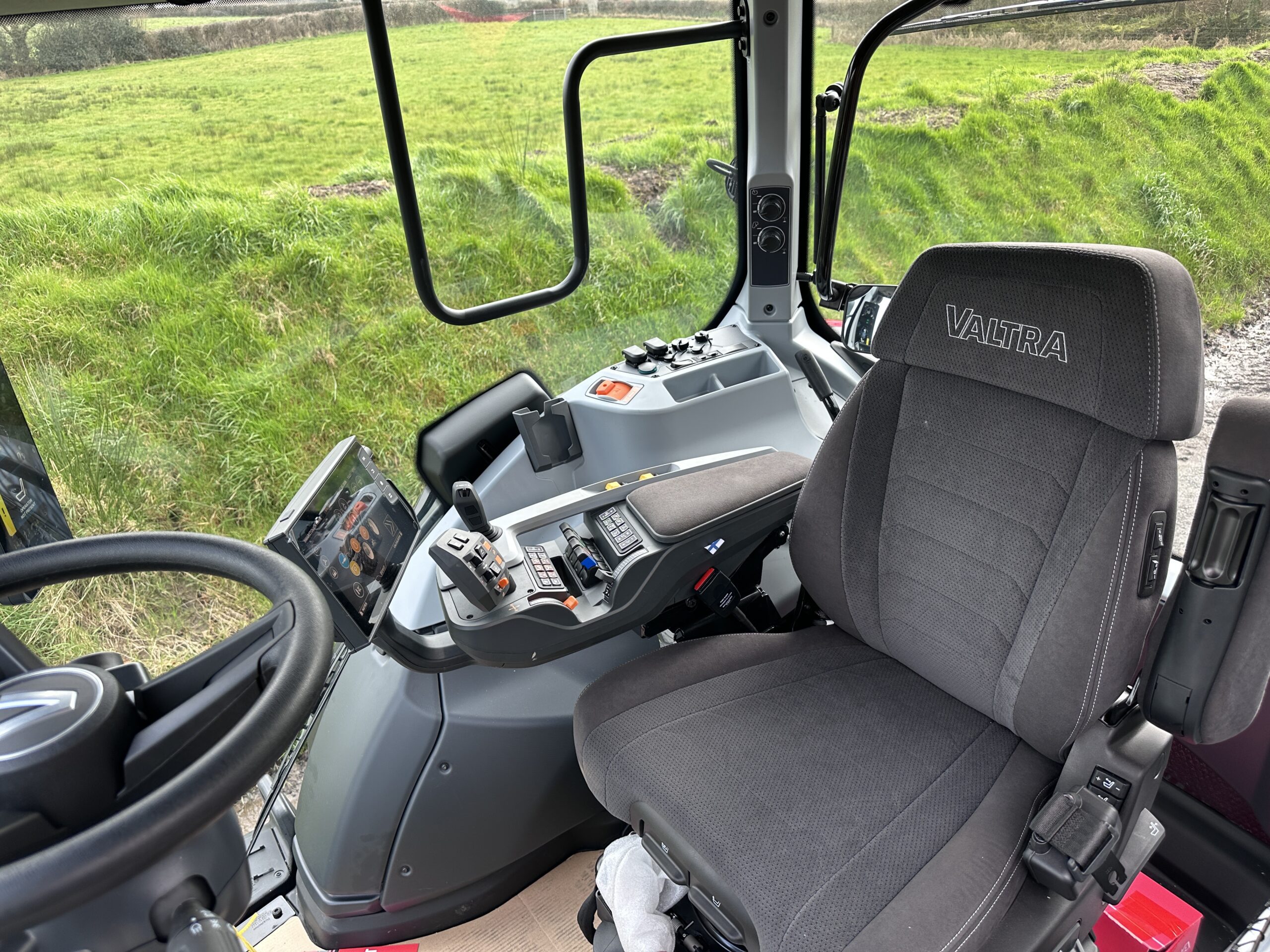 Valtra T235 Direct - NEW - Image 7