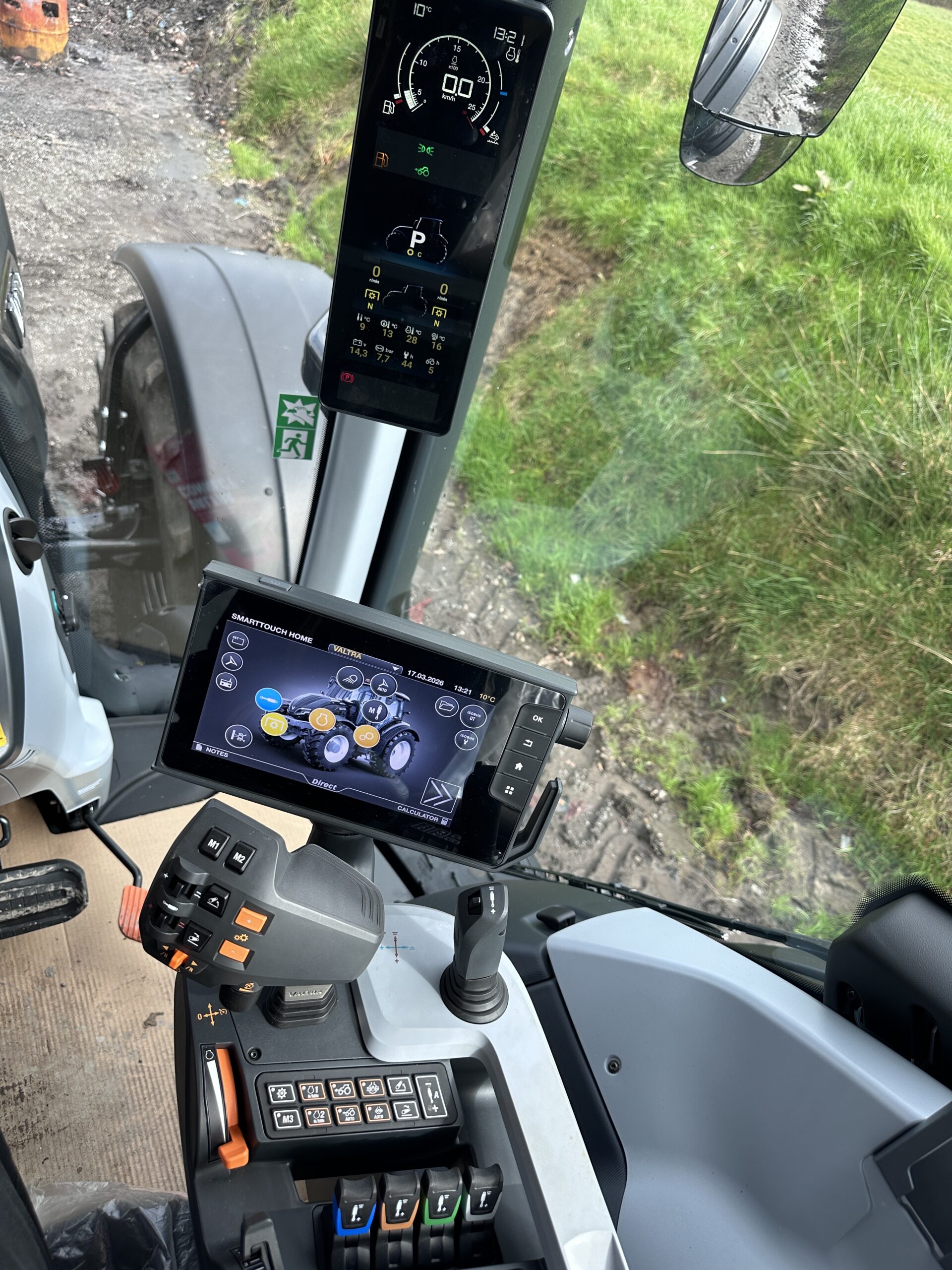 Valtra T235 Direct - NEW - Image 8