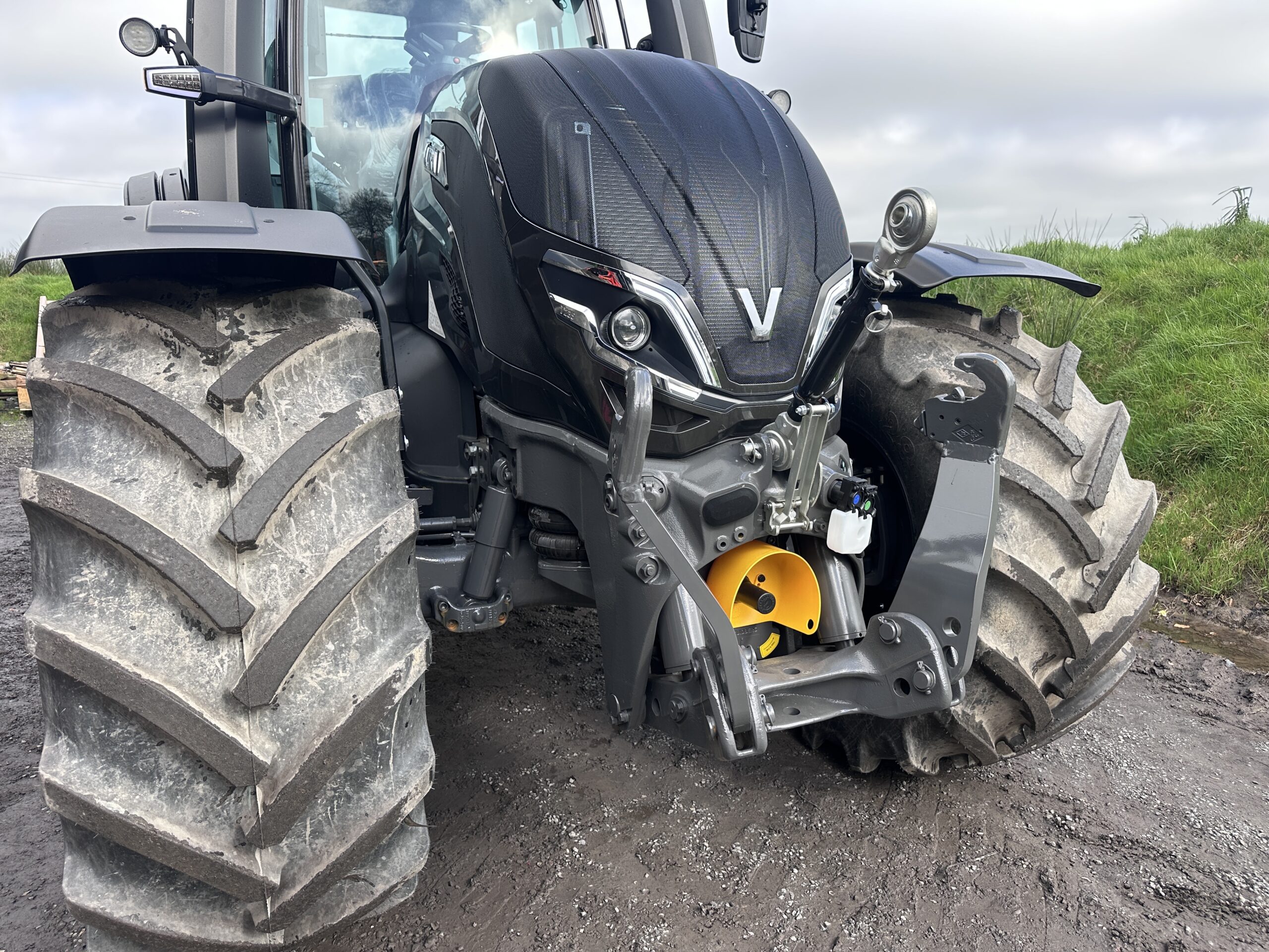 Valtra T235 Direct - NEW - Image 3